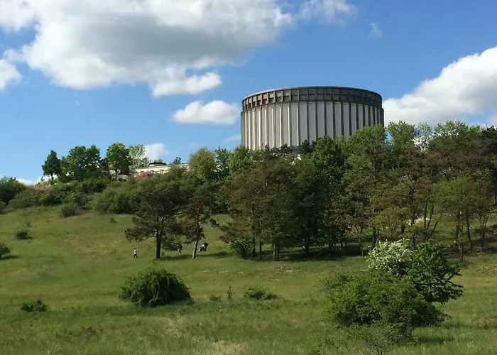 Ratstrasse Im Kyffhaeuser - Krumm & Schief